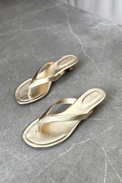 MODAADAM Women's Star Flip-Flops with Heels - Gold