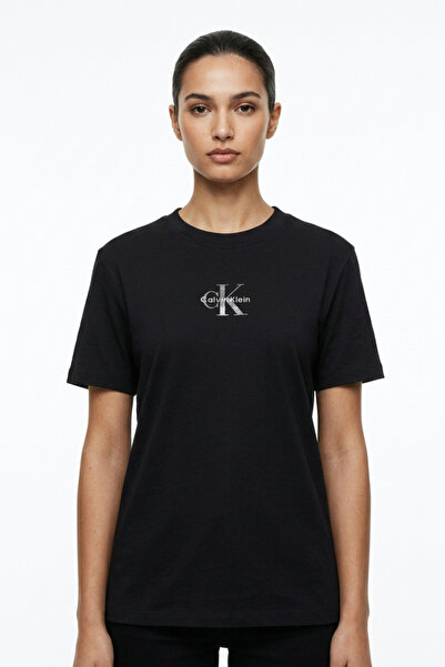 Calvin Klein Kadın Tişört Bisiklet Yaka Baskılı Logolu Pamuklu Kısa Kollu Reg...