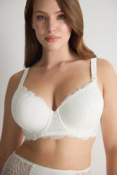 SOFT AURA حمالة صدر ماجيك فورم موتيفلي دانتشي بولينجري بوندجيه إيكر 5685