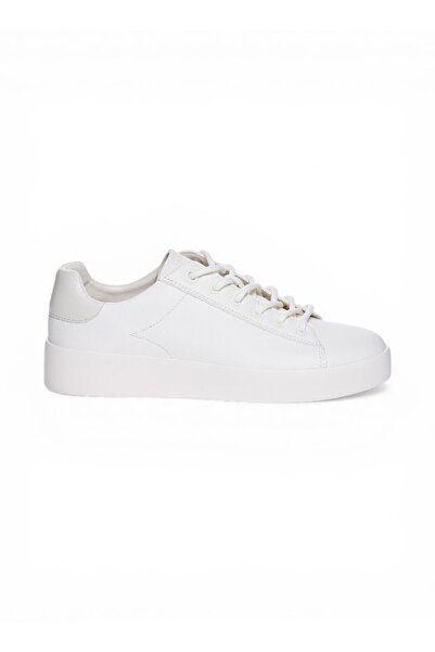 BATA Classic Casual Sneakers