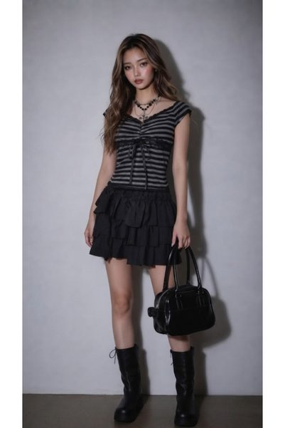 8line Siyah Antrasit Çizgili Grunge Fiyonklu Dantelli Y2K Kısa Kollu Crop