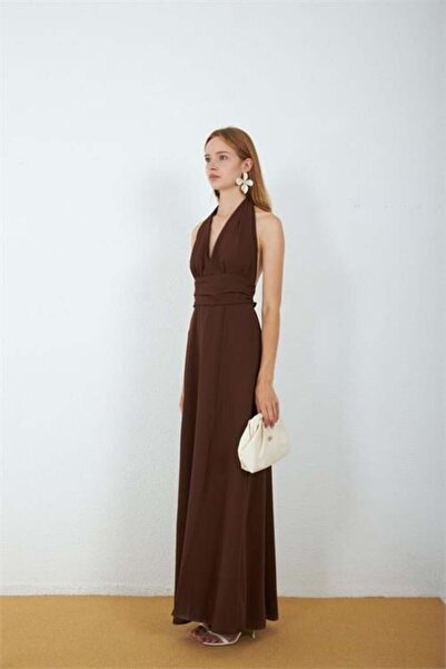 Dipmoda Women's Brown Slit Halter Neck Backless Tie Detailed Maxi Dress Dpmy4133