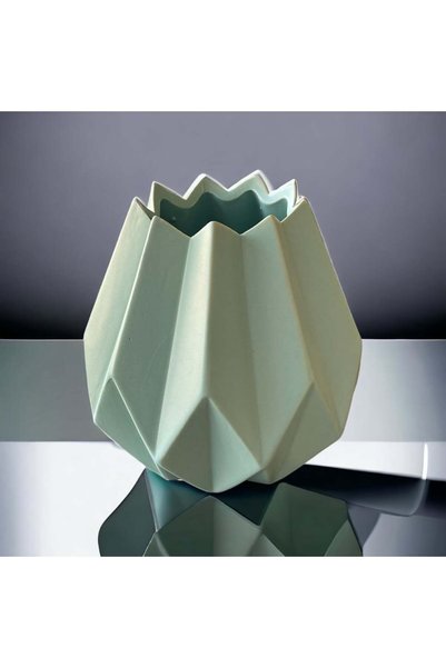 Ashredh Store Ceramic Artifact Vase
