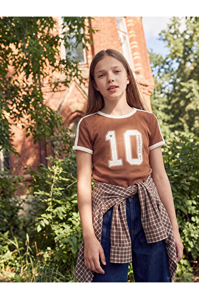 LC Waikiki Timeless Clothing & Timeless Choices Zero Roba Collar Printed Girl...