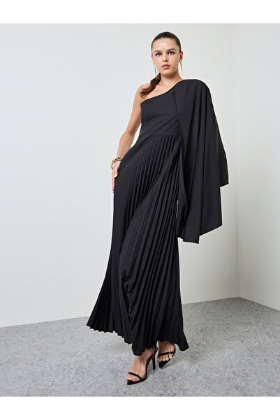 Take Two By Styli Black Solid One-Shoulder Pleated Maxi Dress