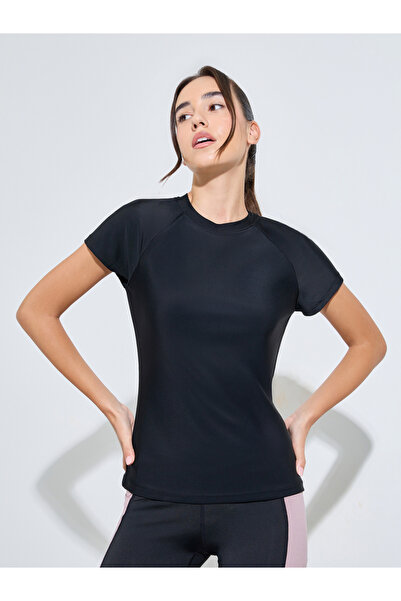 Styli Logo Back Reflective Stripe Short Sleeve Top