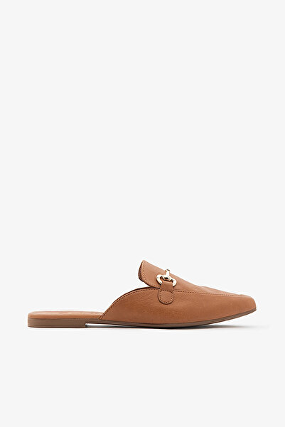 SAYL Tan Genuine Leather Buckle Women's Slippers