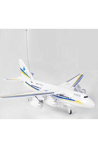 BIGTOYS AVION DE PASAGERI TELEGHIDAT CU ÎNCĂRCĂTOR, TELECOMANDĂ ȘI VOLAN