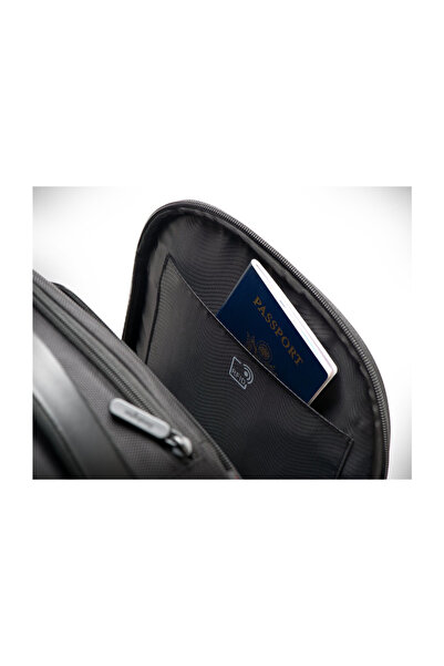 KENSINGTON Rucsac pentru laptop Contour 2.0 Pro de până la 17 inch negru
