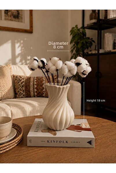 DygArtHome Curved Ceramic Vase (18cm)