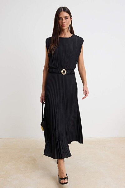 Συλλογή Trendyol Μαύρο Πλισέ Μίντι Υφαντό Φόρεμα TWOSS26EL01041