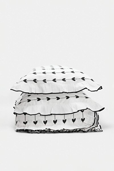 TRENDYOLMİLLA HOME طقم غطاء لحاف مخطط مزدوج بتصميم قلب أسود متعدد الألوان TPH...