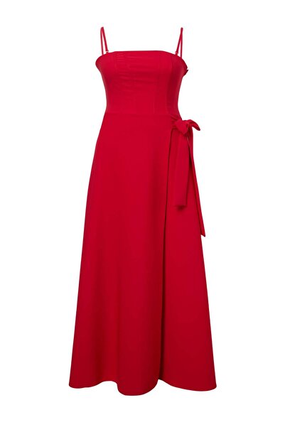 Trendyol Curve Rochie de seară lungă, elegantă, roșie, fără bretele, cu detal...