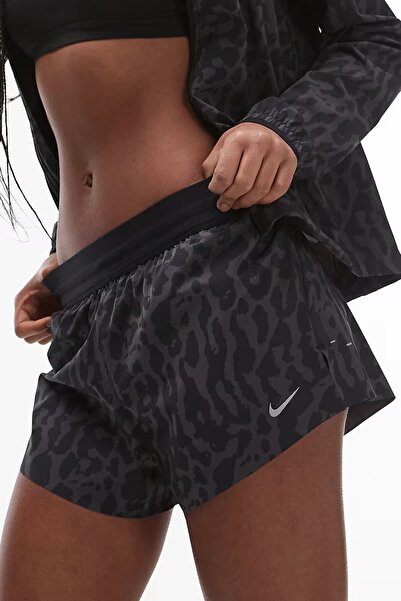 Nike Γυναικείο σορτς τρεξίματος Swift Dri Fit μεσαίου ύψους μέσης, 2-σε-1, με...