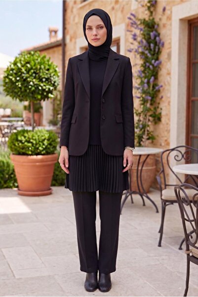 TRENDTESETTÜR KADIN SİYAH KOLSUZ PİLİSELİ İÇ TUNİK T 6774