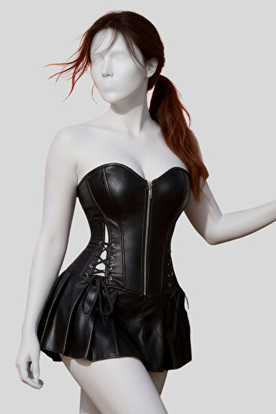 Lingerie and Fashion Style كورسيه جلد مع تنورة قصيرة