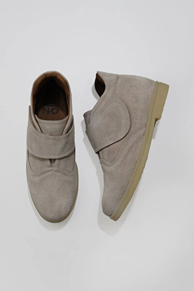 Bueno Shoes Cizme plate de damă din piele intoarsa bej 01wt3312