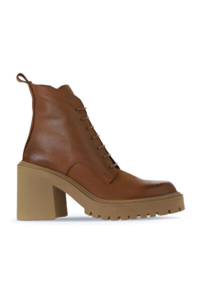 Bueno Shoes Дамски кожени ботуши на ток в телесен цвят 01wv5401