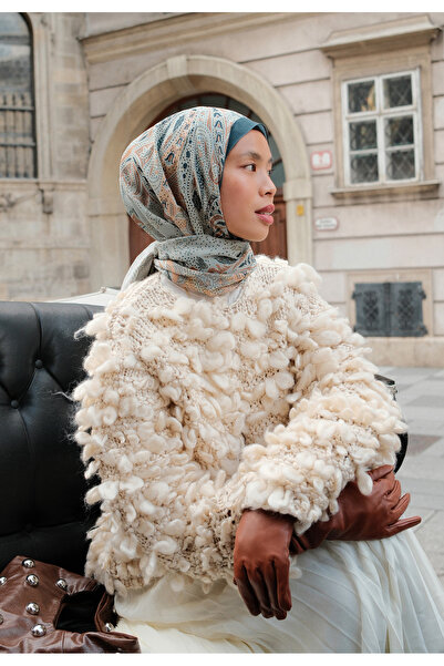 Freshscarfs Μπλε σάλι με σχέδιο Ελόρα