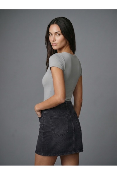 Noe Collection Women's Square Neck Short Sleeve Snap Fastener Body Slim Fit Tight Fit Lycra Bodysuit