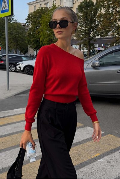 Madmext Crvena moderna pletena bluza sa lađastim izrezom MG2804