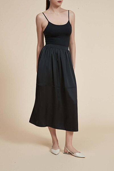 Yola Solid Ruffled Midi Skirt