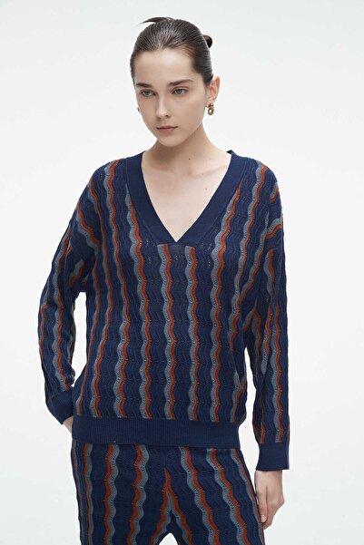 Yola Striped V-Neck Long-Sleeve Top