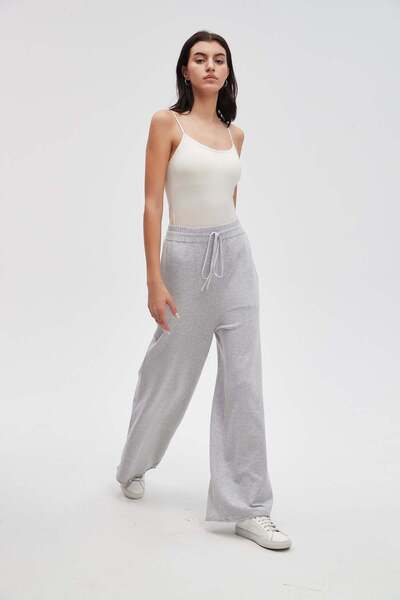 menta Solid Wide-Leg Pants