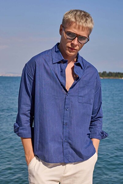 BARRELS AND OIL Men's Striped Oversized shirt - blue