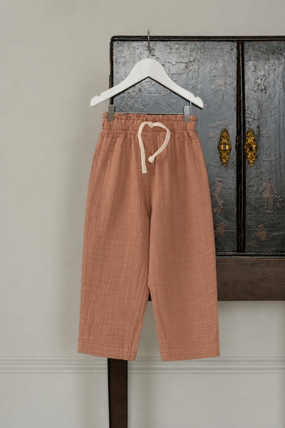 Cigit Pantaloni organici Beli cu volane, croială largă, din muselină, 1-8 ani...