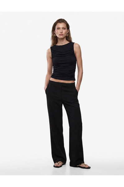 Koton Skinny Fit Bisiklet Yaka Drapeli Kolsuz Tül Bluz