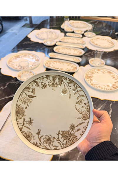 29 Piece Porcelain Breakfast Set Vesta