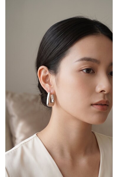 Inure Jewelry أقراط نحاسية فضية اللون سميكة