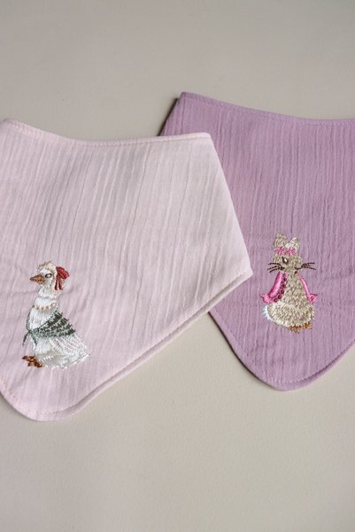 İLAYS Double Sided Baby Bib (Peter Duck-Peter Rabbit Pink)