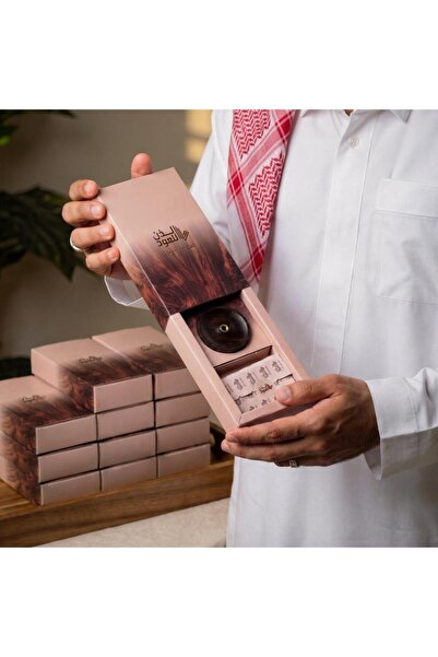Ladun for Oud توزيع أعواد البخور الفاخرة 18 قطعة