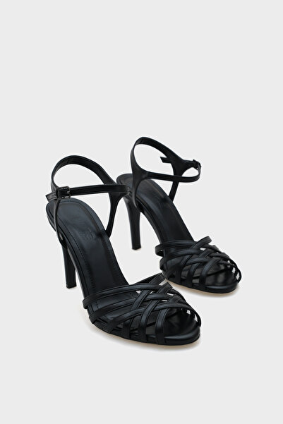 Capone Outfitters Corri Heeled Cage Braided Ankle Strap Women's Sandals