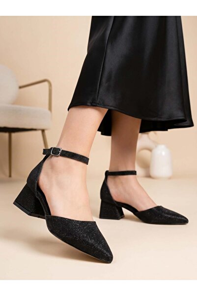 Nesil Shoes حذاء إيرمود 301 نسائي بكعب أسود لامع