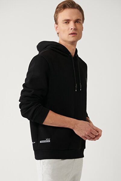 Avva Men's Black Hooded 3 Thread Raised Chest Printed Sweatshirt A32Y1227