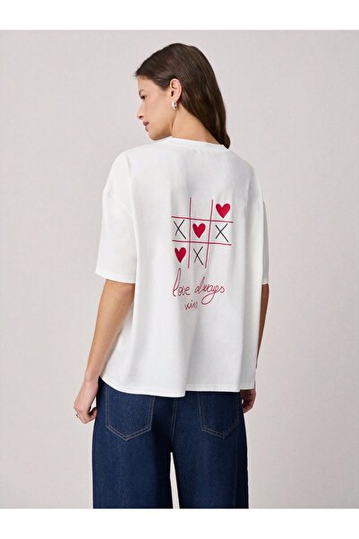 chaygoy Kadın Relaxed Fit Beyaz Tişört Love Always Wins Ön ve Sırt Baskılı %100 Pamuk