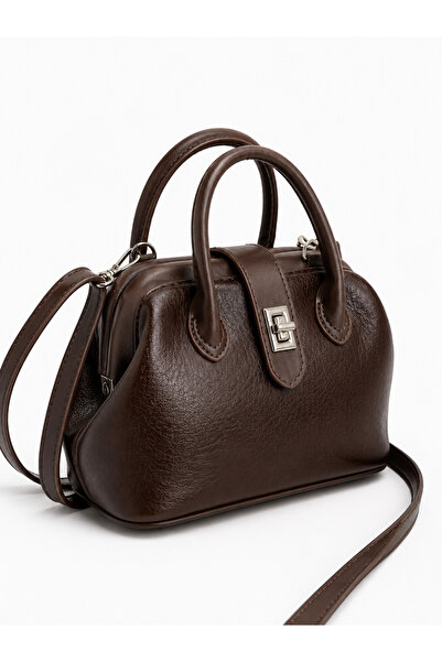 Madamra Brown Women's Retro Model Women's Handbag with Silver Buckle