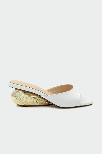 LAMİNTA Bobby Gold Heel Detailed Women's White Slippers