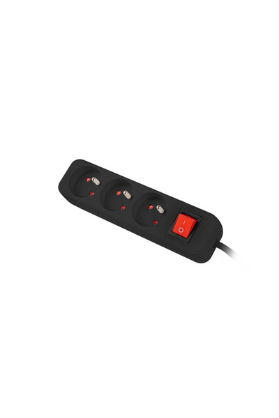 Lanberg 3 slots PL 1.5m black with switch