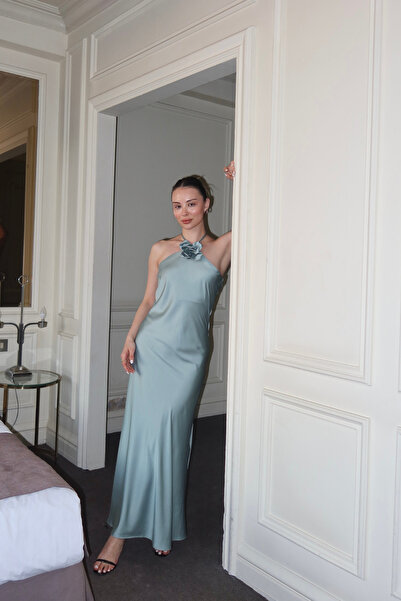 thelowely ROCHIE DE SATIN CU DETALII TRANDAFIRII
