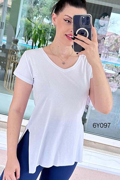 İnce Topuk T-shirt od pamučne jednostruke žersej tkanine sa V-izrezom 6y097