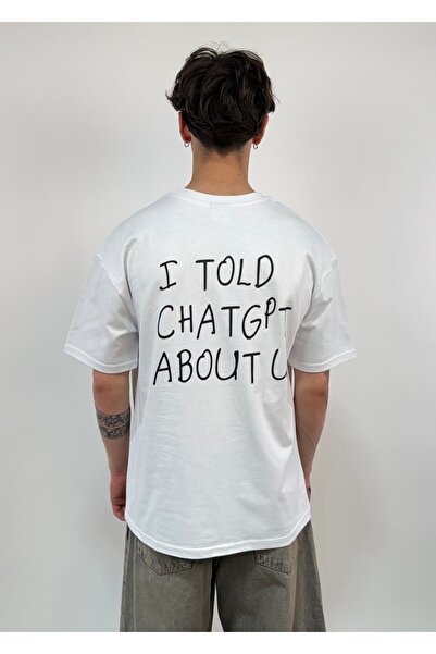 zaee Am spus ChatGPT despre tricoul oversize U.