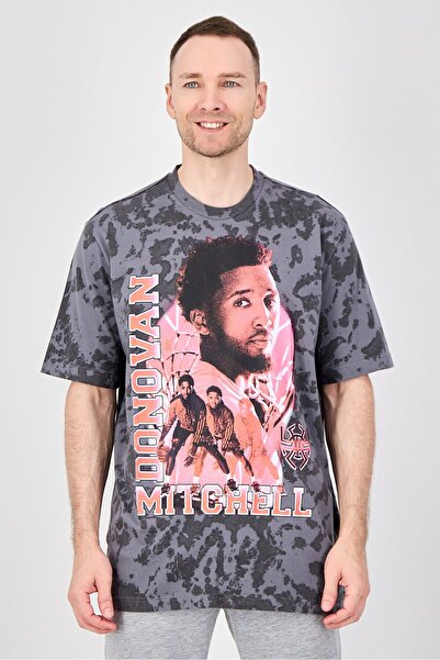 adidas Men Sportswear Fit Short Sleeve Basketball T-Shirt, Multicolor