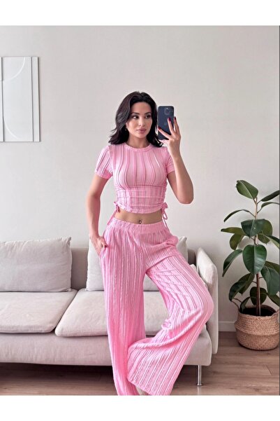 EVOA Bluză roz cu gât tip crewneck și detalii cu șnur, pantaloni largi, cu vo...