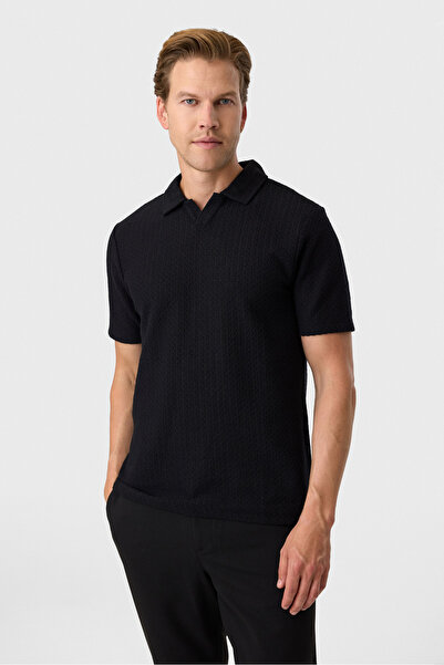 Back And Bond Regular fit buttonless black polo collar t-shirt