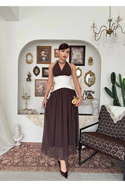 Caddebostan Moda فستان ميدي من الشيفون بتصميم مفتوح من الخلف ورباطات على شكل ...