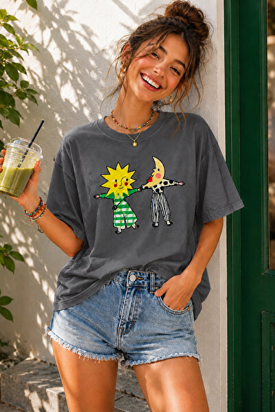 ArtYus Sun and Moon Character Printed Unisex Oversize T-Shirt – Cotton Crew N...